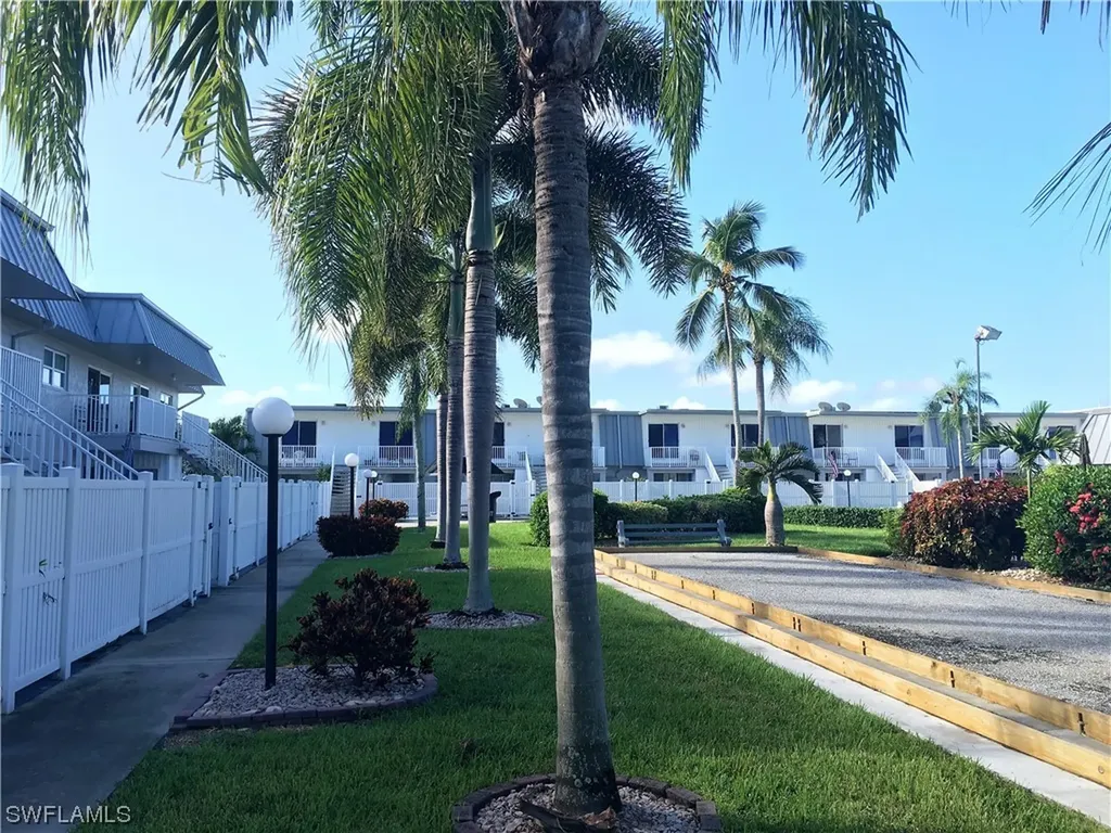 6777 Winkler Road Fort Myers FL 33919