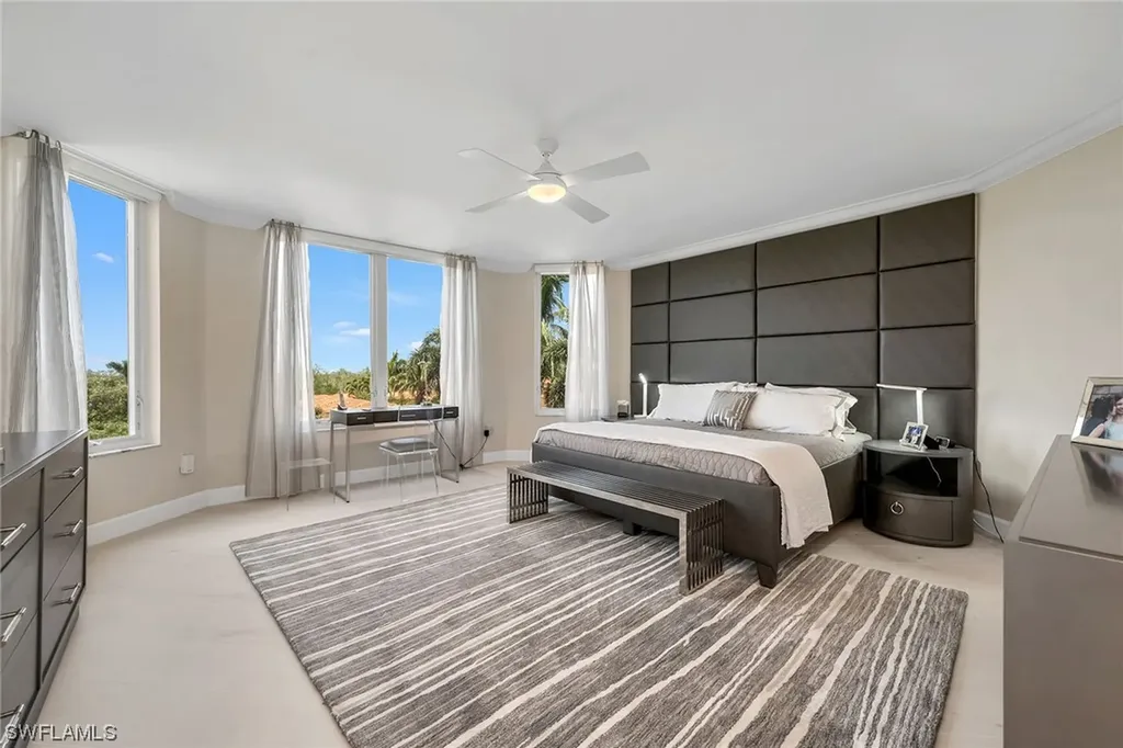 6597 Nicholas Boulevard Naples FL 34108