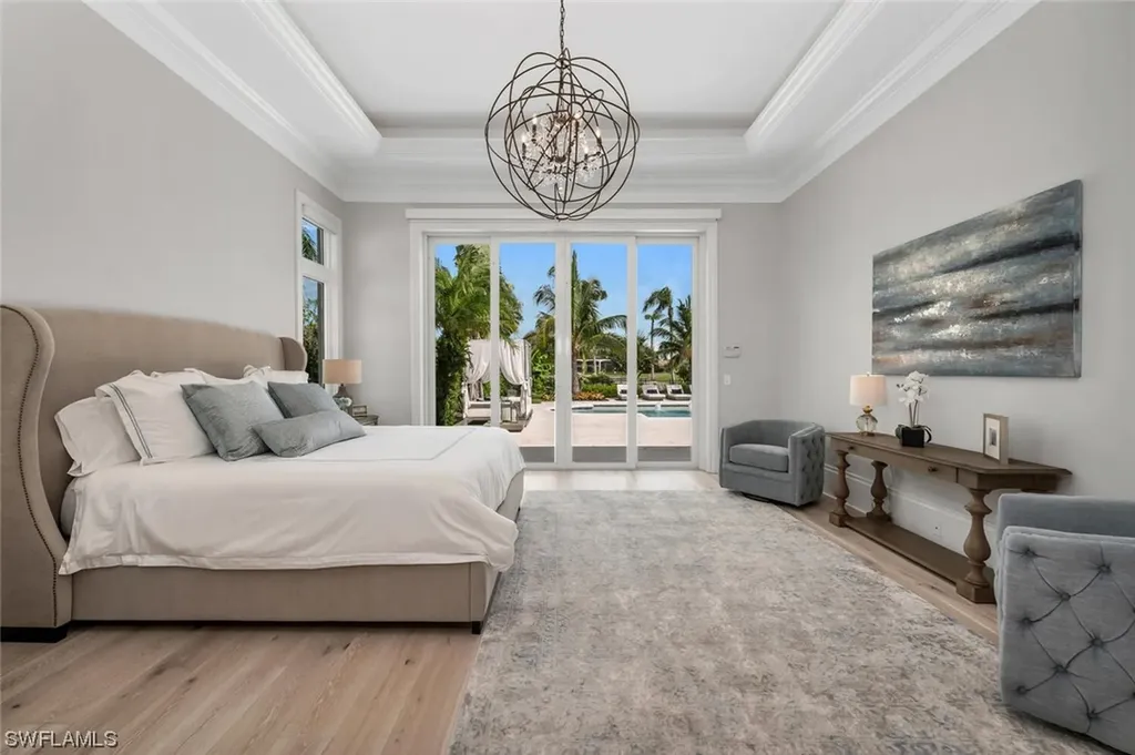 2037 Isla Vista Lane Naples FL 34105