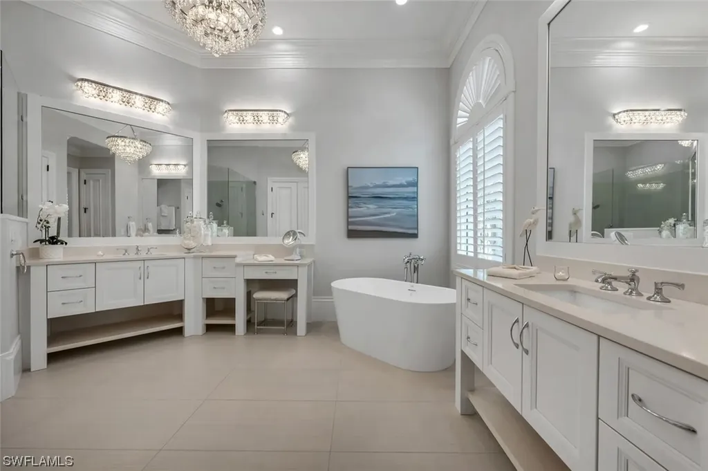 2037 Isla Vista Lane Naples FL 34105