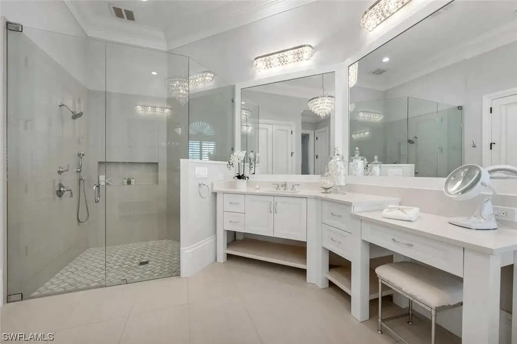 2037 Isla Vista Lane Naples FL 34105