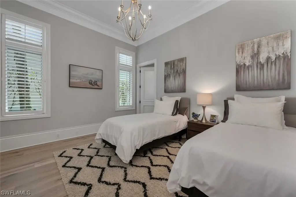 2037 Isla Vista Lane Naples FL 34105