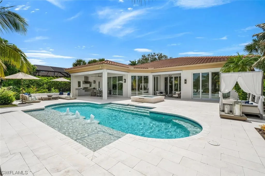 2037 Isla Vista Lane Naples FL 34105
