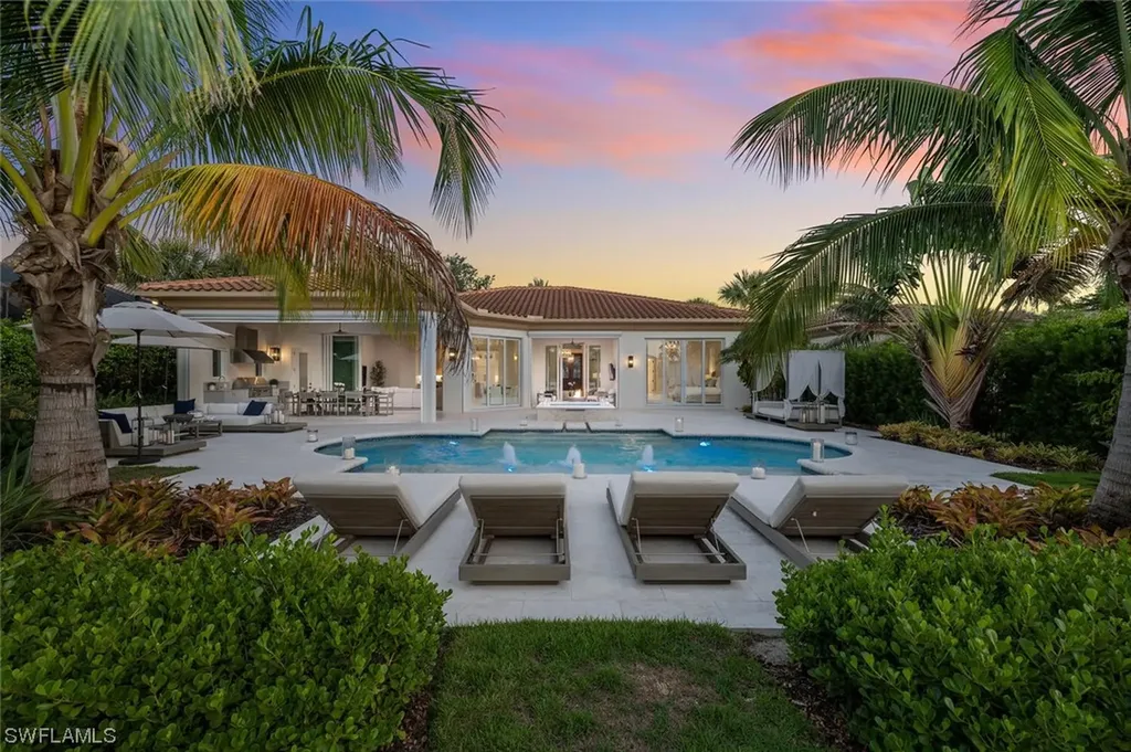 2037 Isla Vista Lane Naples FL 34105