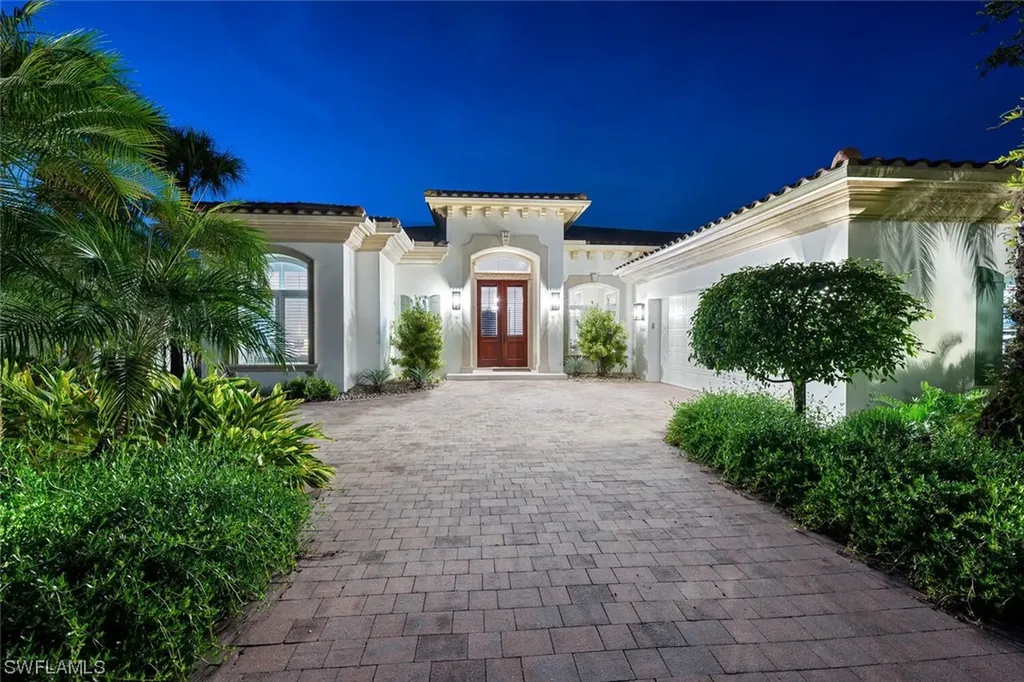 2037 Isla Vista Lane Naples FL 34105