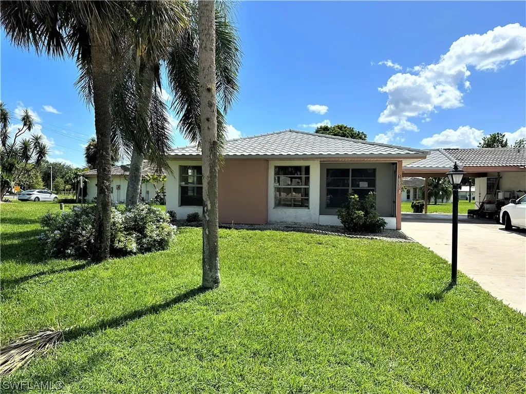 1600 Margate Boulevard Lehigh Acres FL 33936
