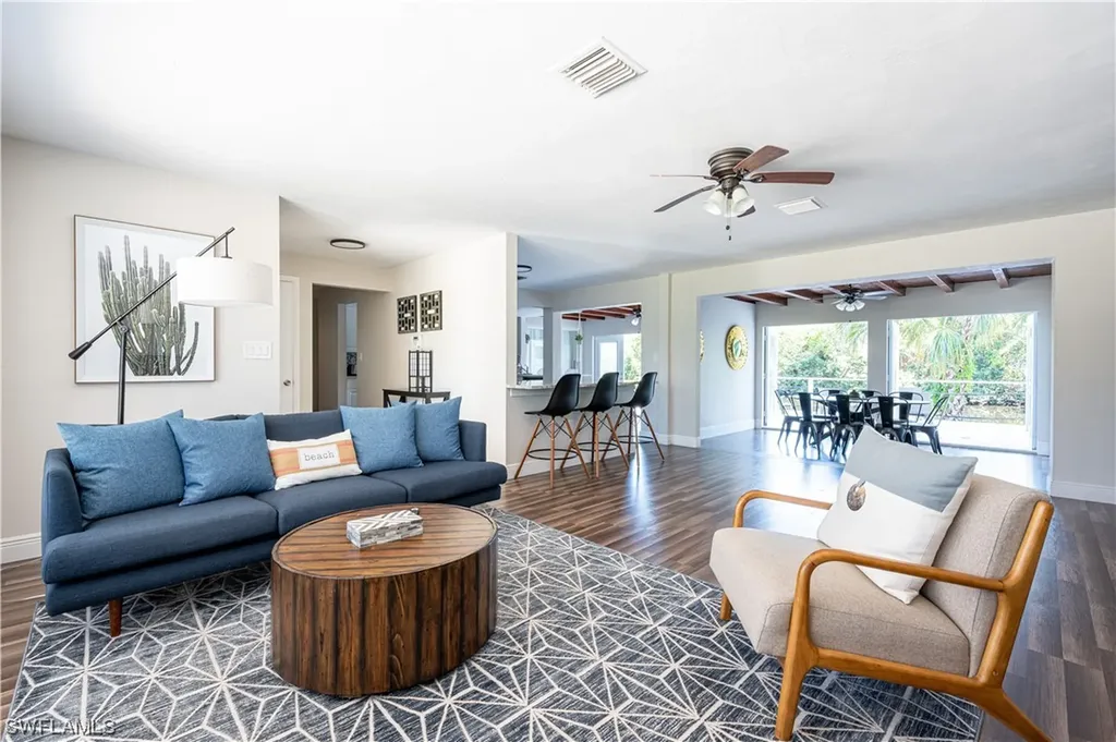 514 14th Street N Naples FL 34102