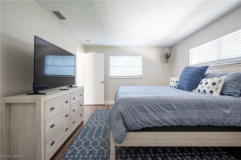 514 14th Street N Naples FL 34102