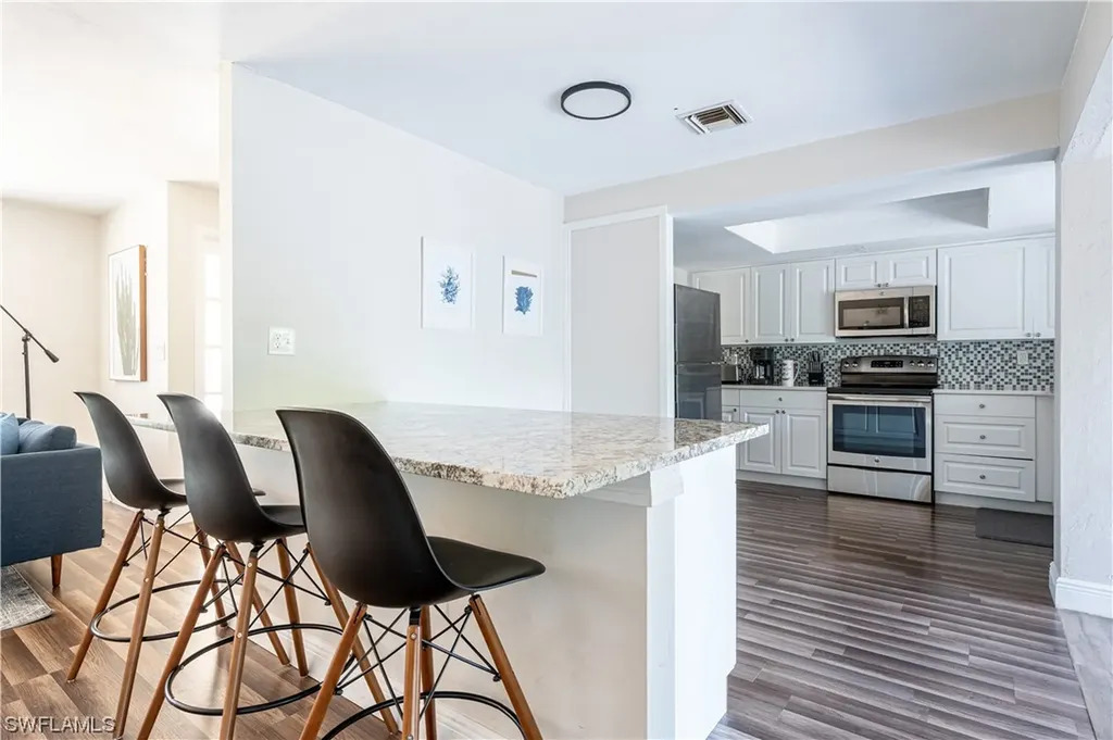 514 14th Street N Naples FL 34102