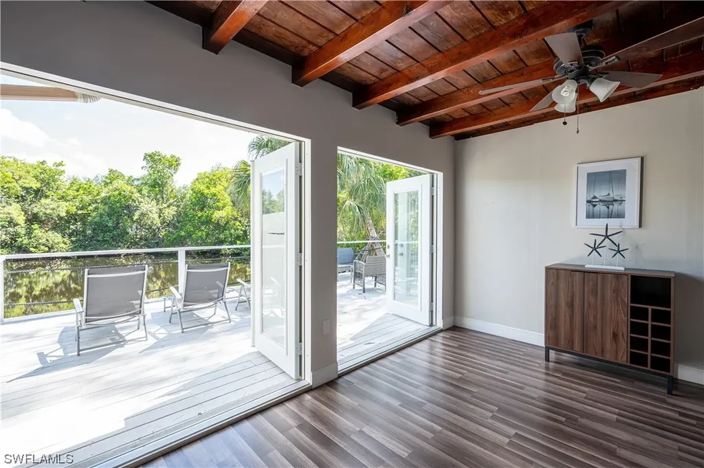 514 14th Street N Naples FL 34102