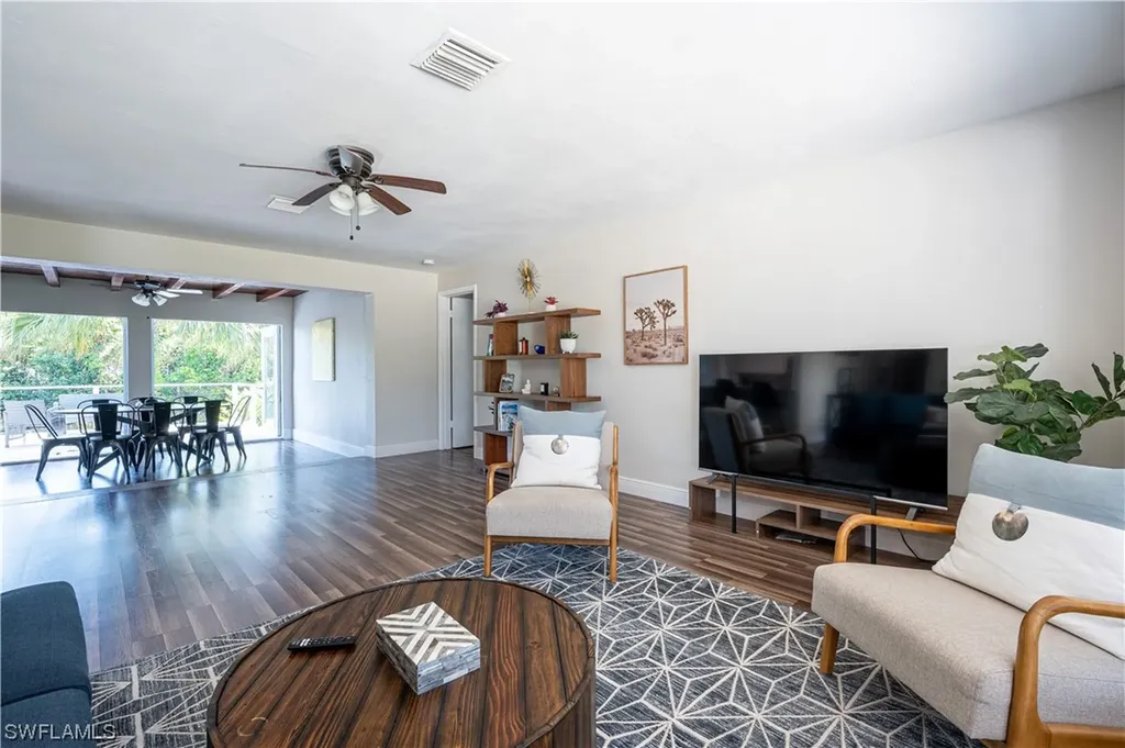 514 14th Street N Naples FL 34102