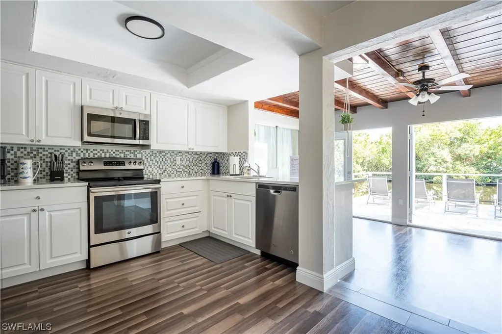 514 14th Street N Naples FL 34102