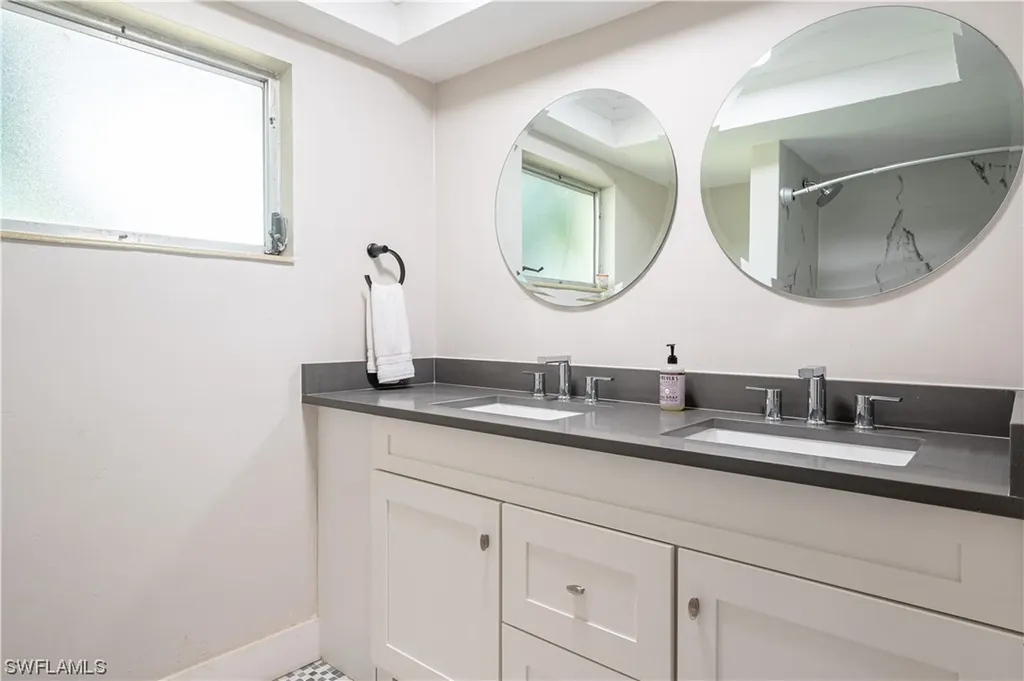 514 14th Street N Naples FL 34102