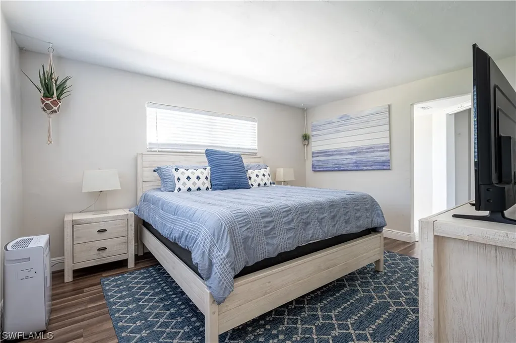 514 14th Street N Naples FL 34102