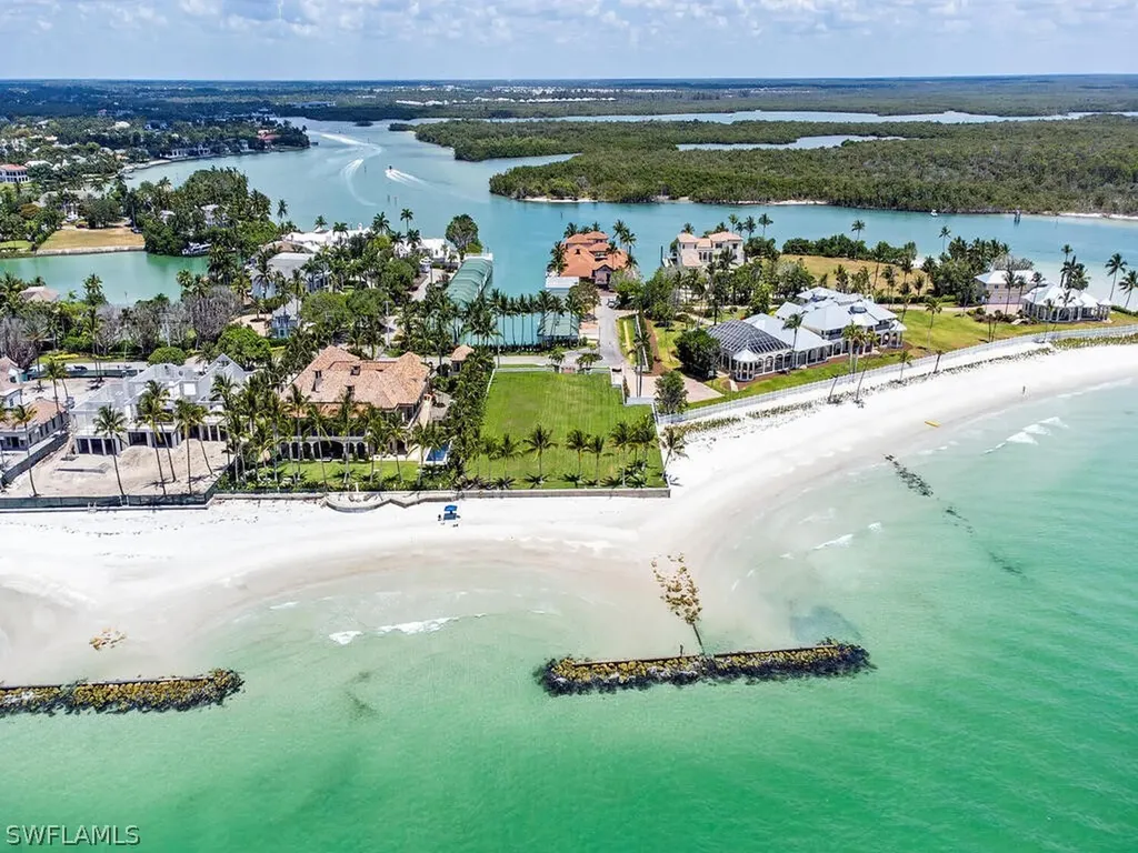 4550 Gordon Drive Naples FL 34102-7914