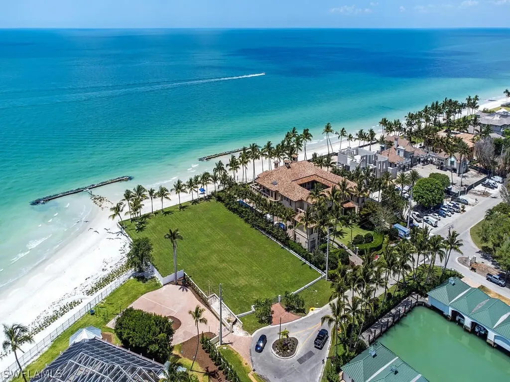 4550 Gordon Drive Naples FL 34102-7914