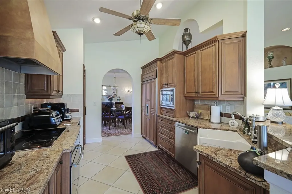 4051 Bayhead Drive Bonita Springs FL 34134