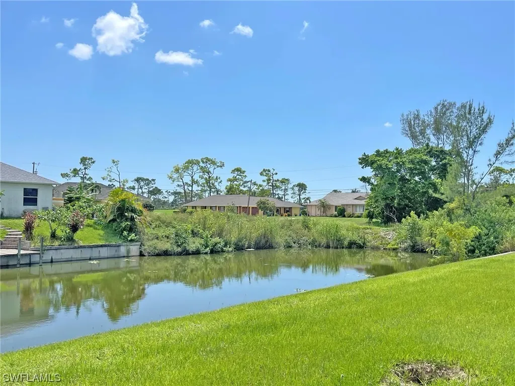 1025 SW 18th Terrace Cape Coral FL 33991