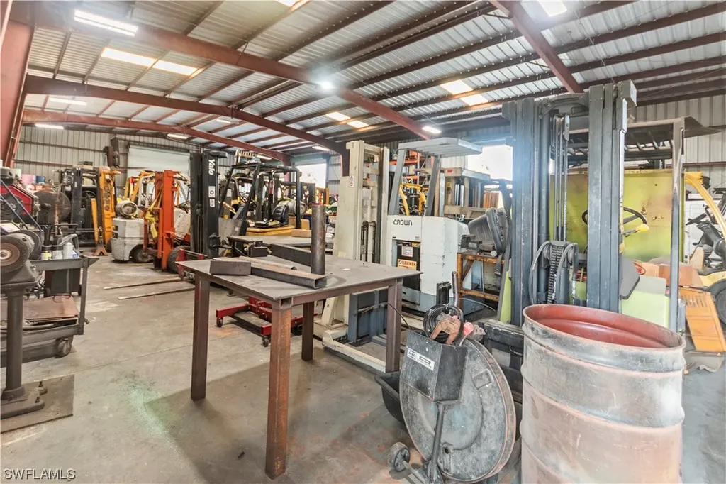 2065 Towles Street Fort Myers FL 33916