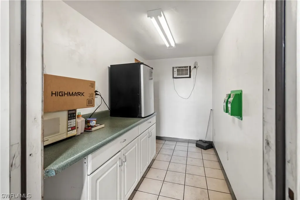 2065 Towles Street Fort Myers FL 33916