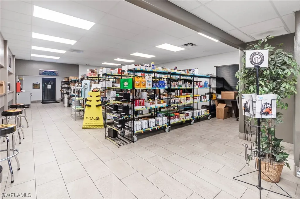 2065 Towles Street Fort Myers FL 33916