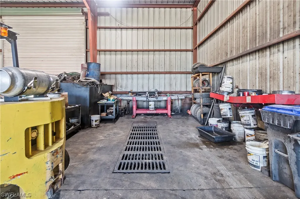 2065 Towles Street Fort Myers FL 33916