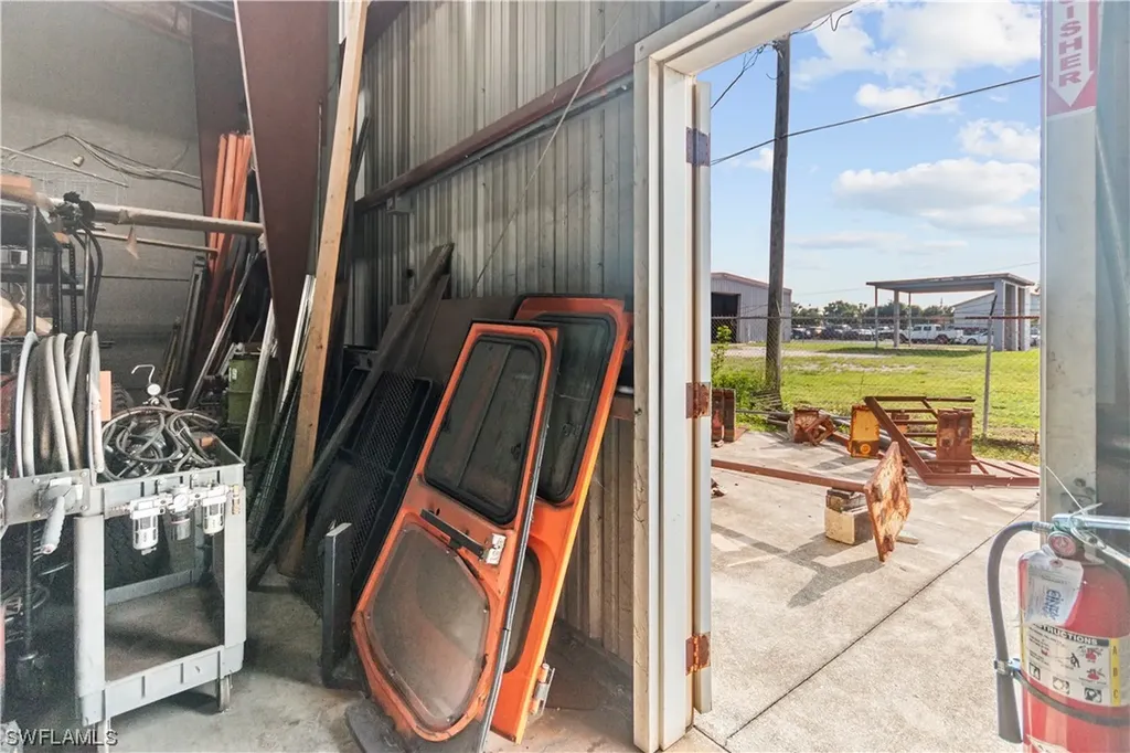 2065 Towles Street Fort Myers FL 33916