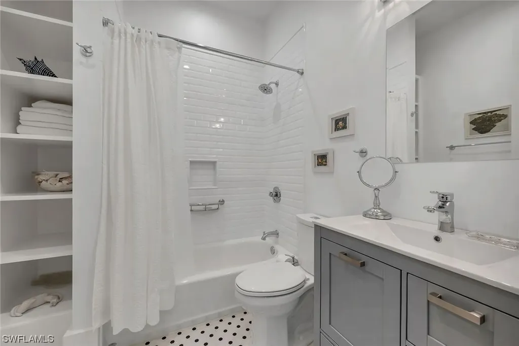 1749 Gulfstar Drive S Naples FL 34112