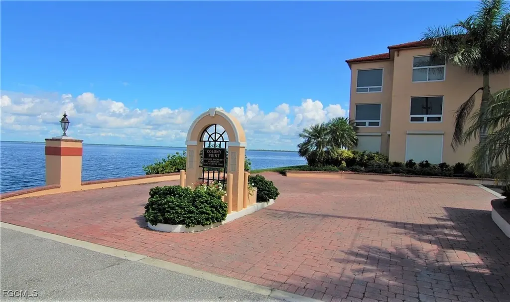 1 Colony Point Drive Punta Gorda FL 33950