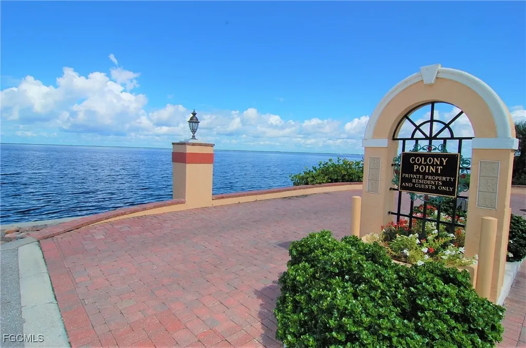 1 Colony Point Drive Punta Gorda FL 33950