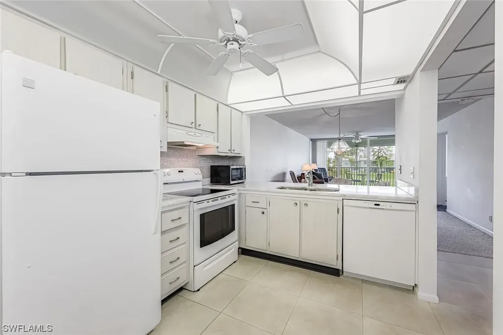 1085 Forest Lakes Drive Naples FL 34105