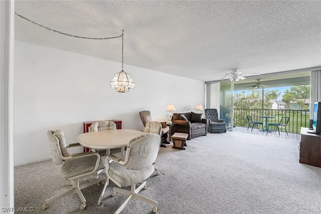 1085 Forest Lakes Drive Naples FL 34105