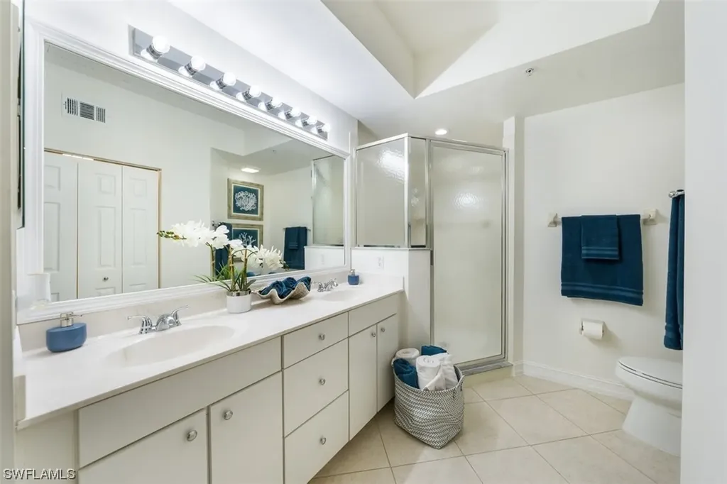 1882 Tarpon Bay Drive S Naples FL 34119