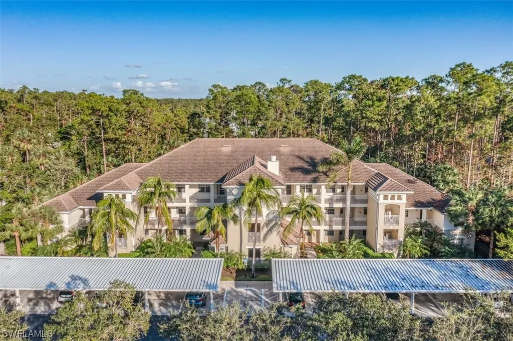 1882 Tarpon Bay Drive S Naples FL 34119