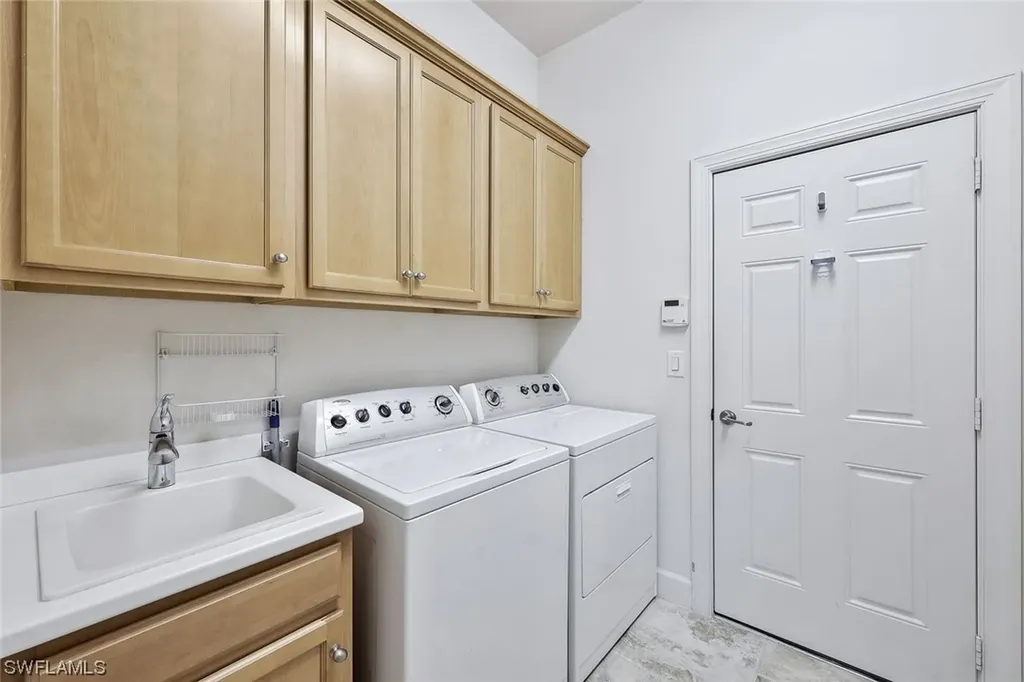 8130 Valiant Drive Naples FL 34104
