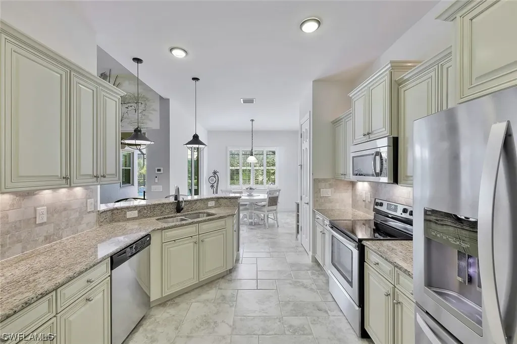 8130 Valiant Drive Naples FL 34104