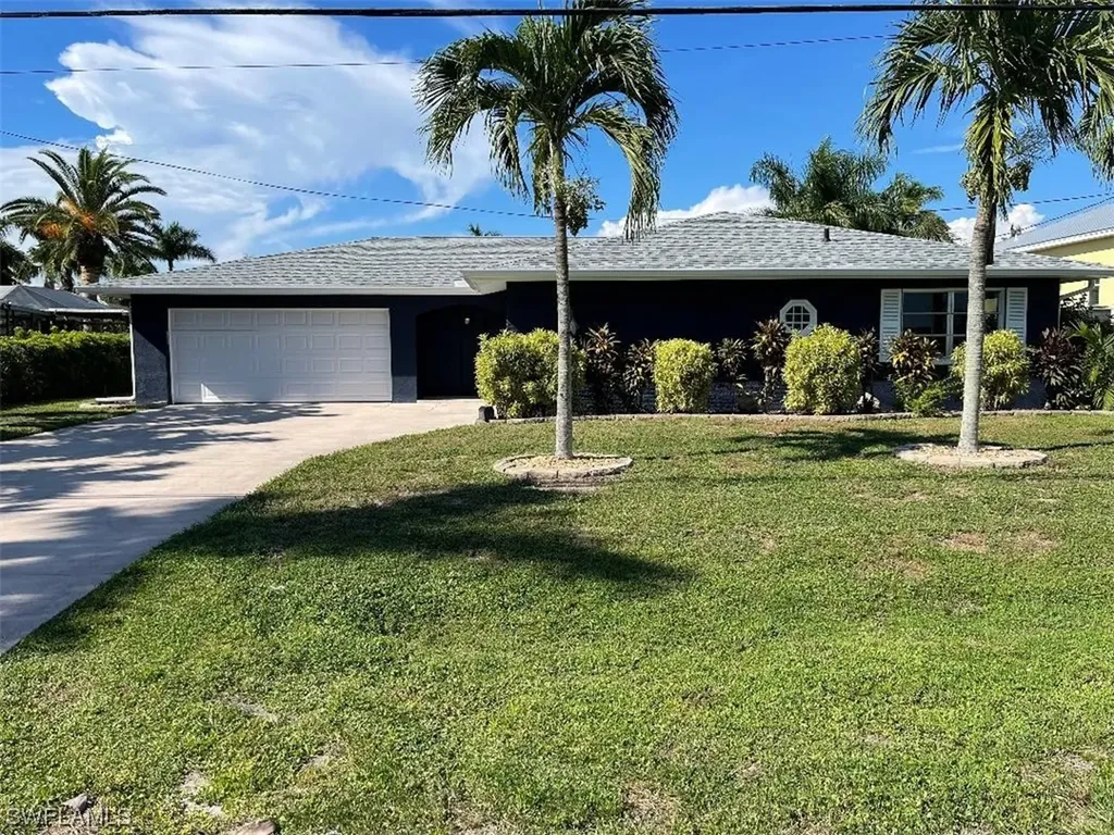 1117 Lenox Court Cape Coral FL 33904