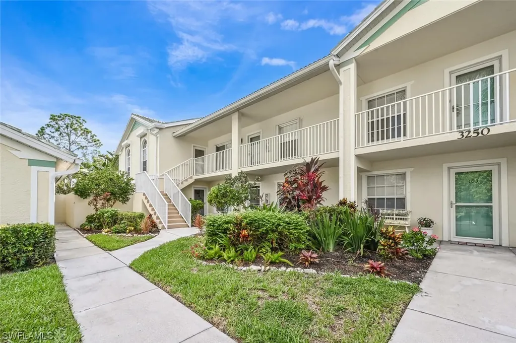 3250 Douglas Drive Naples FL 34105