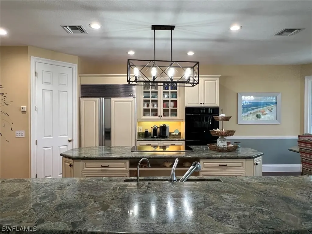 836 Birdie View Point Sanibel FL 33957