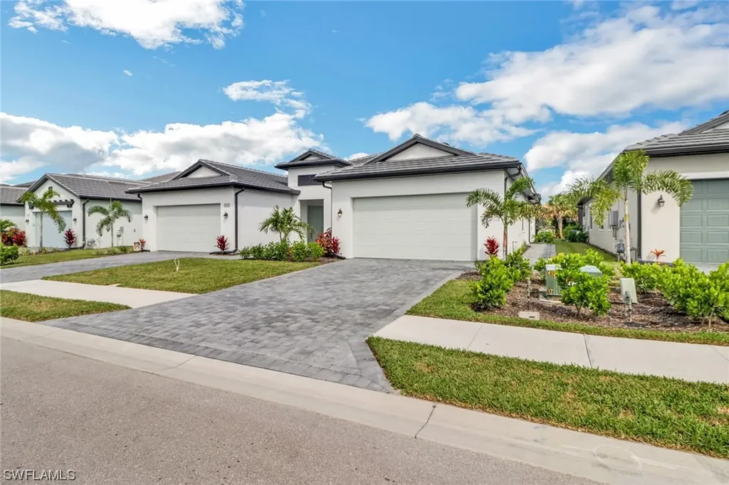 14859 Loggerhead Drive Naples FL 34120
