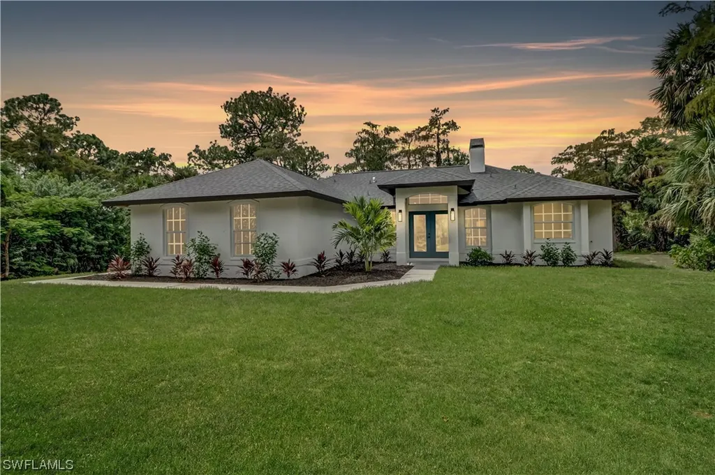 475 19th Street SW Naples FL 34117