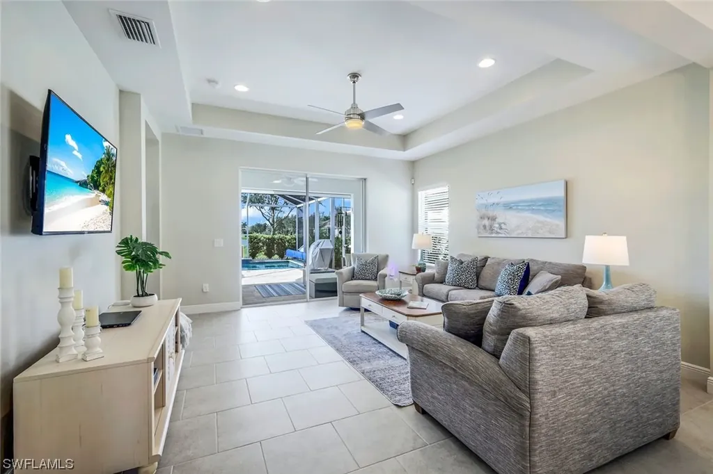 14466 Manchester Drive Naples FL 34114