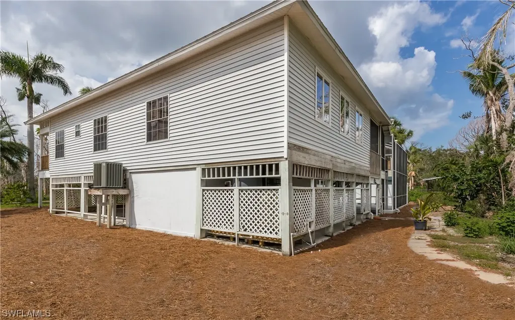 13430 Almond Drive Fort Myers FL 33908
