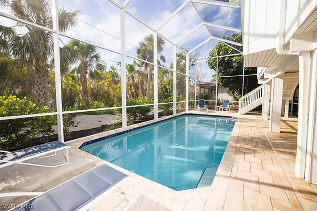 1388 Tahiti Drive Sanibel FL 33957