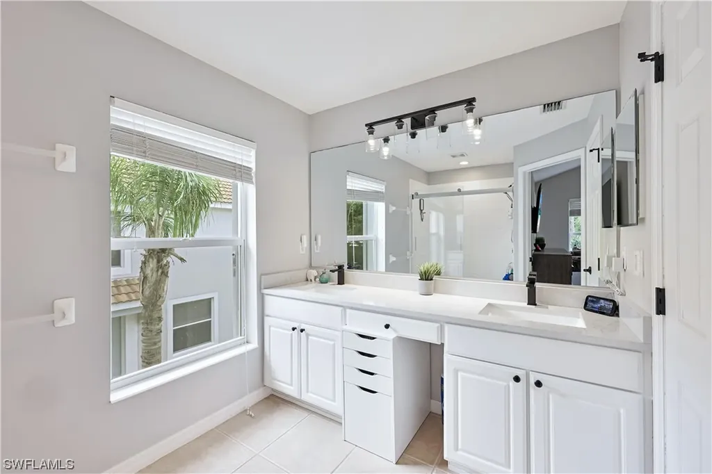 8480 Village Edge Circle Fort Myers FL 33919