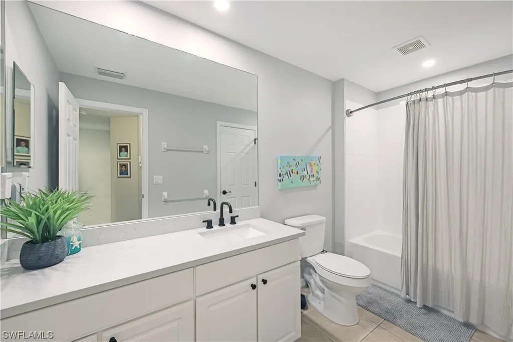 8480 Village Edge Circle Fort Myers FL 33919