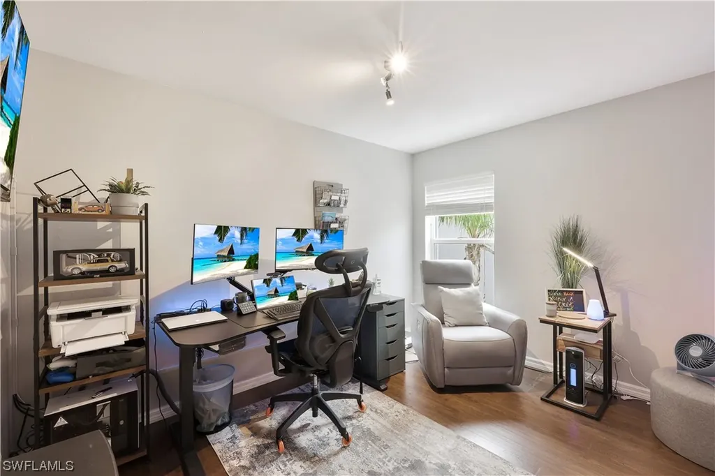 8480 Village Edge Circle Fort Myers FL 33919