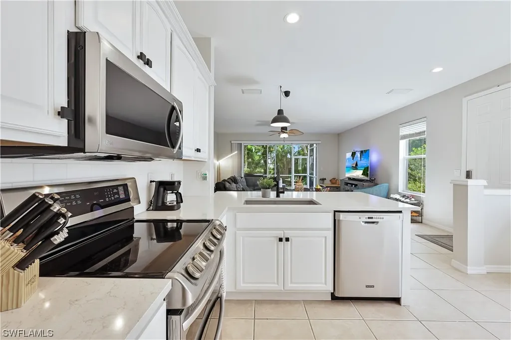 8480 Village Edge Circle Fort Myers FL 33919