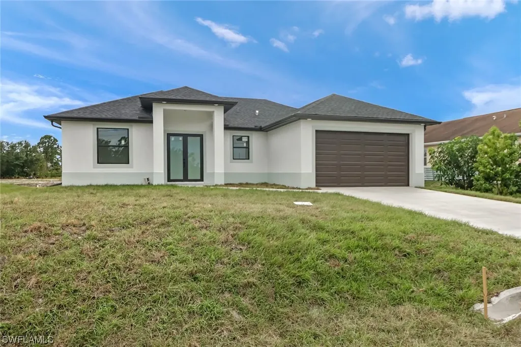 2607 4th Street SW Lehigh Acres FL 33976