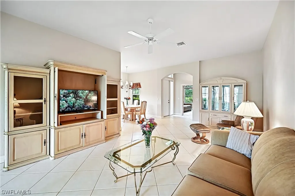 727 Vistana Circle Naples FL 34119